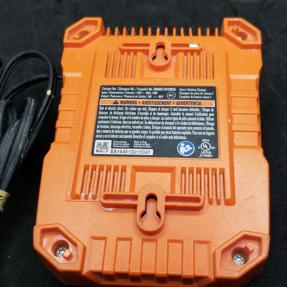 Ridgid 18v charger 86092 tested as to powering on - Picture 7 of 9